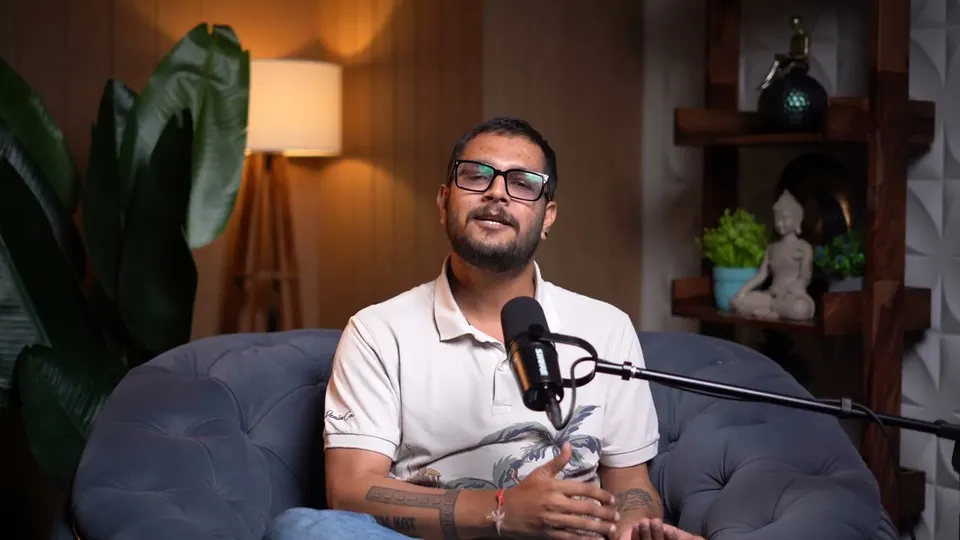 Video: What personal branding on LinkedIn is, in plain words